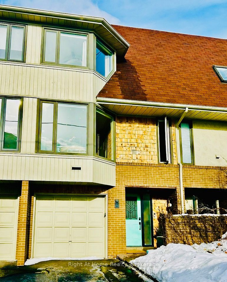 Att/Row/Townhouse at 109 Brant Street, Oakville, ON L6K 2Z7, Oakville