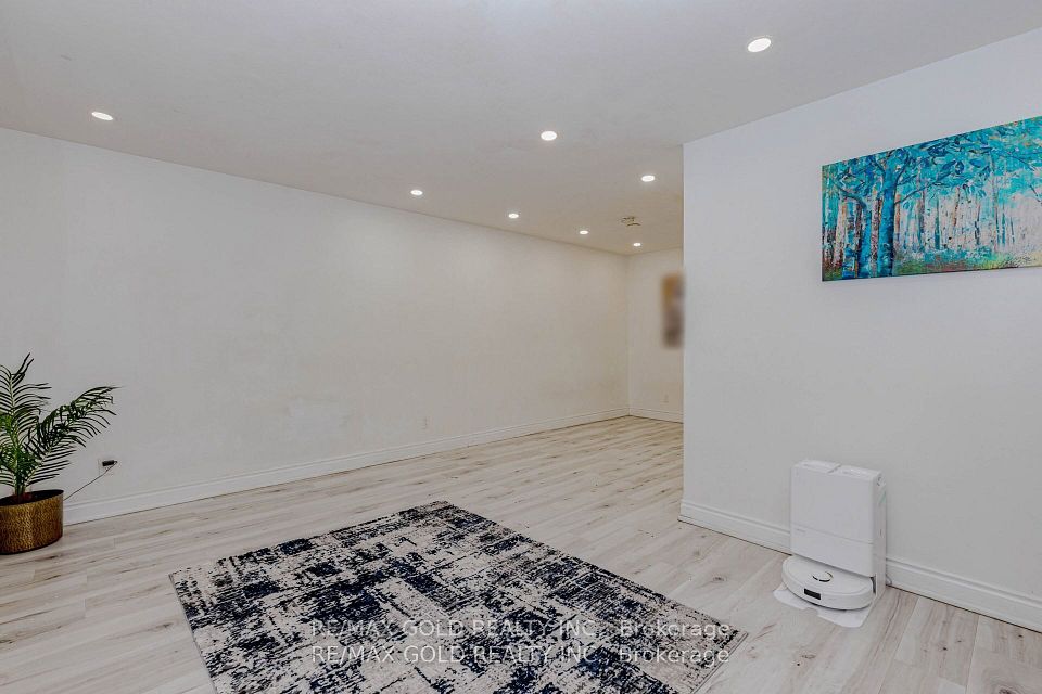 Semi-Detached  at 66 Corby Crescent, Brampton, ON L6Y 1H1, Brampton