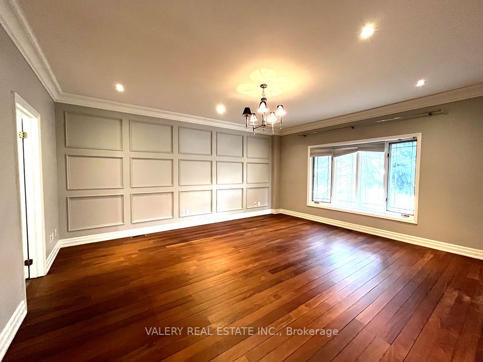 Detached at 32 Belvedere Drive, Oakville, ON L6L 4B6, Oakville