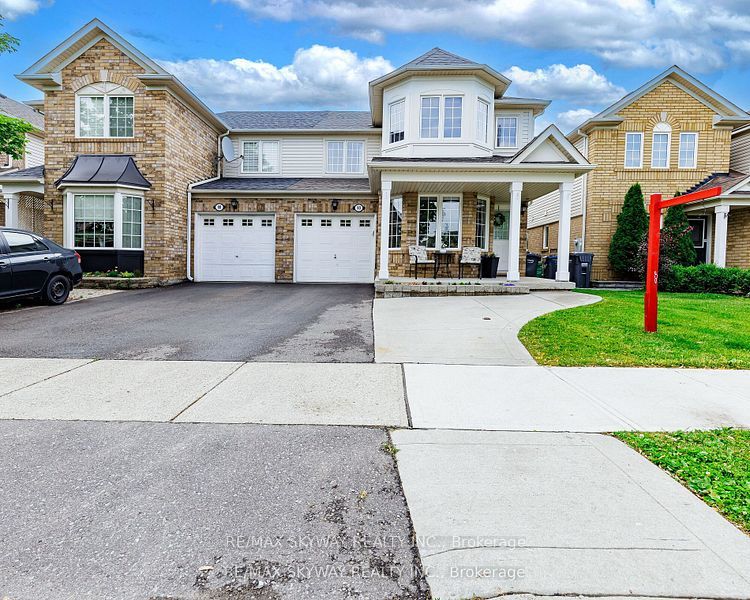 Semi-Detached  at 90 Sweetwood Circle, Brampton, ON L7A 2S1, Brampton