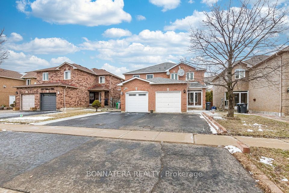 Semi-Detached  at 5359 Bullrush Drive, Mississauga, ON L5V 2C1, Mississauga
