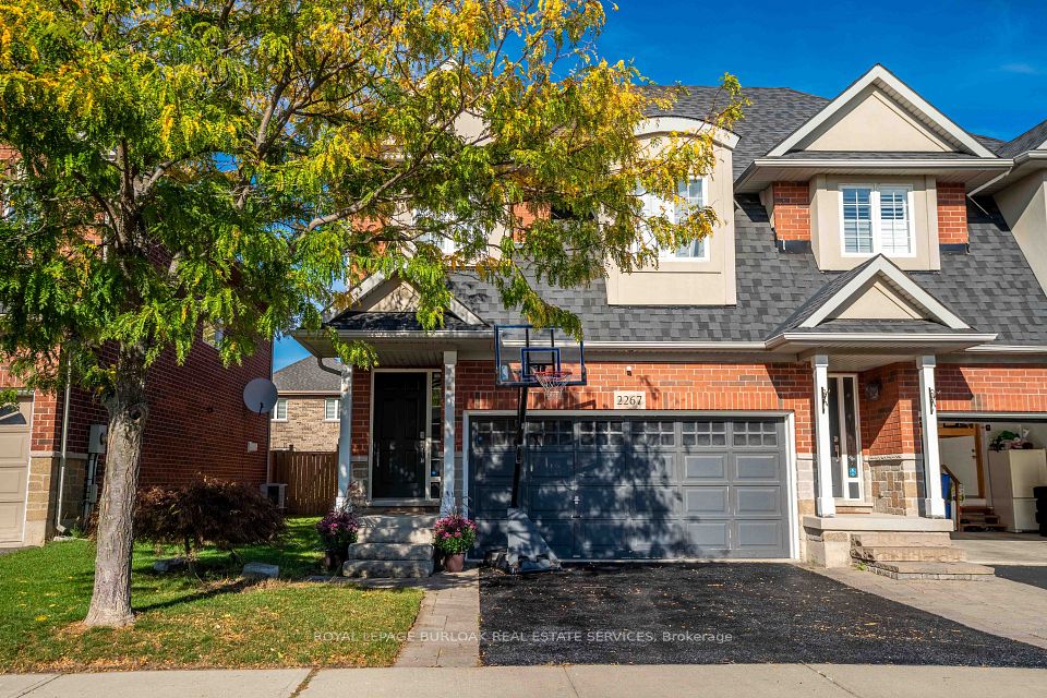Semi-Detached  at 2267 Whistling Springs Crescent, Oakville, ON L6M 5G5, Oakville