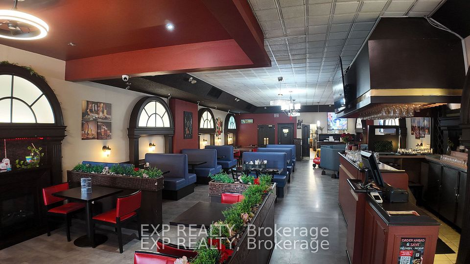 380 Lakeshore Road, Mississauga, ON L5G 1H5