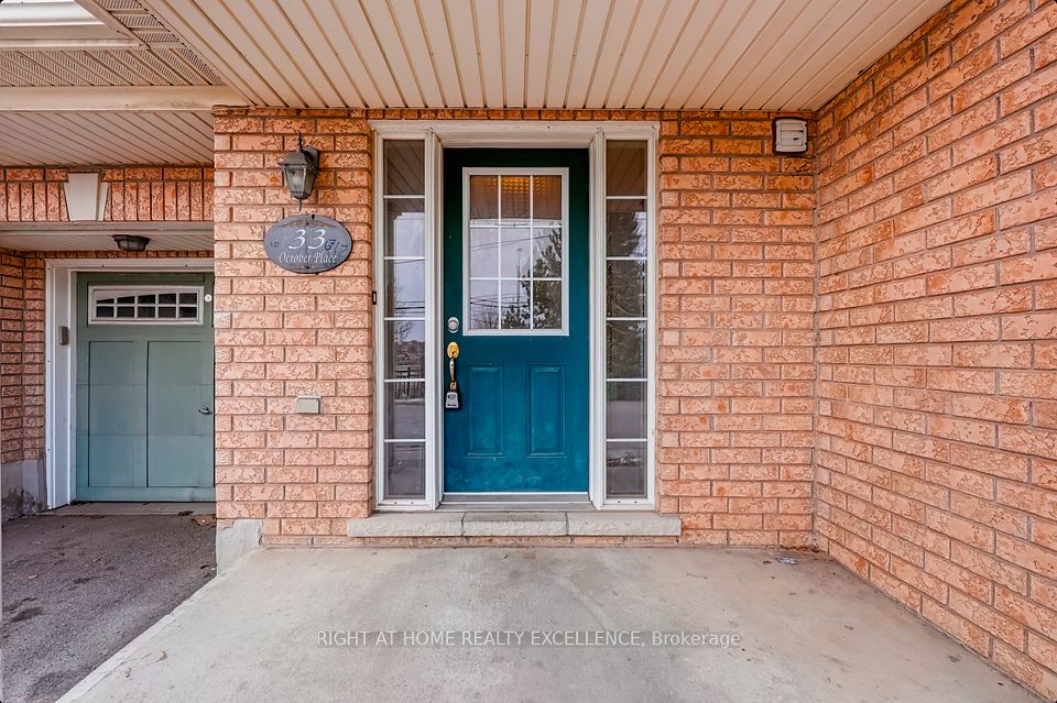 Att/Row/Townhouse at 33 October Place, Brampton, ON L6Y 0R6, Brampton