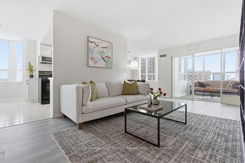 Condo Apartment at 10 Malta Avenue 1004, Brampton, ON L6Y 4G6, Brampton