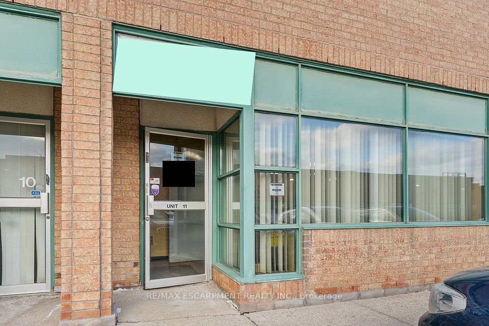 2430 Lucknow Drive 11, Mississauga, ON L5S 1V3