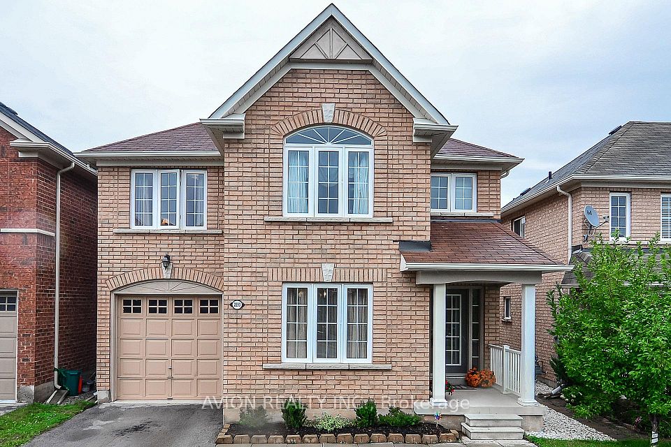 Detached at 2293 Crestmont Drive, Oakville, ON L6M 5J5, Oakville