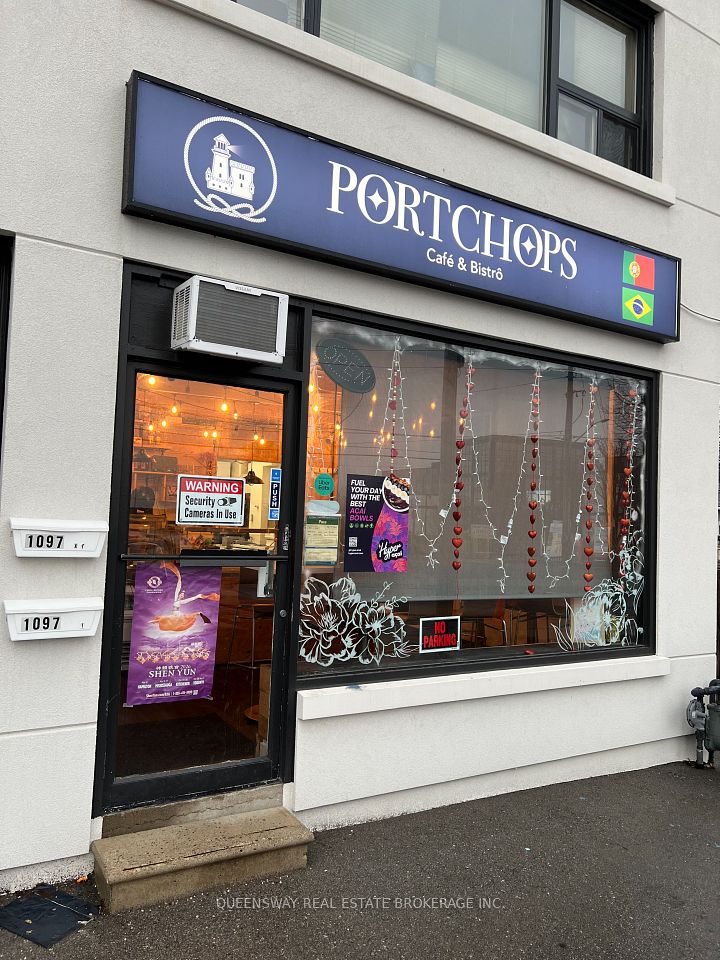 1097 Lakeshore Road E, Mississauga, ON L5E 1E8