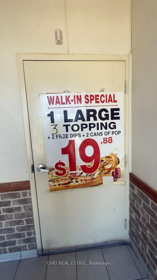 11 Westmore Drive 6, Toronto W10, ON M9V 3Y6