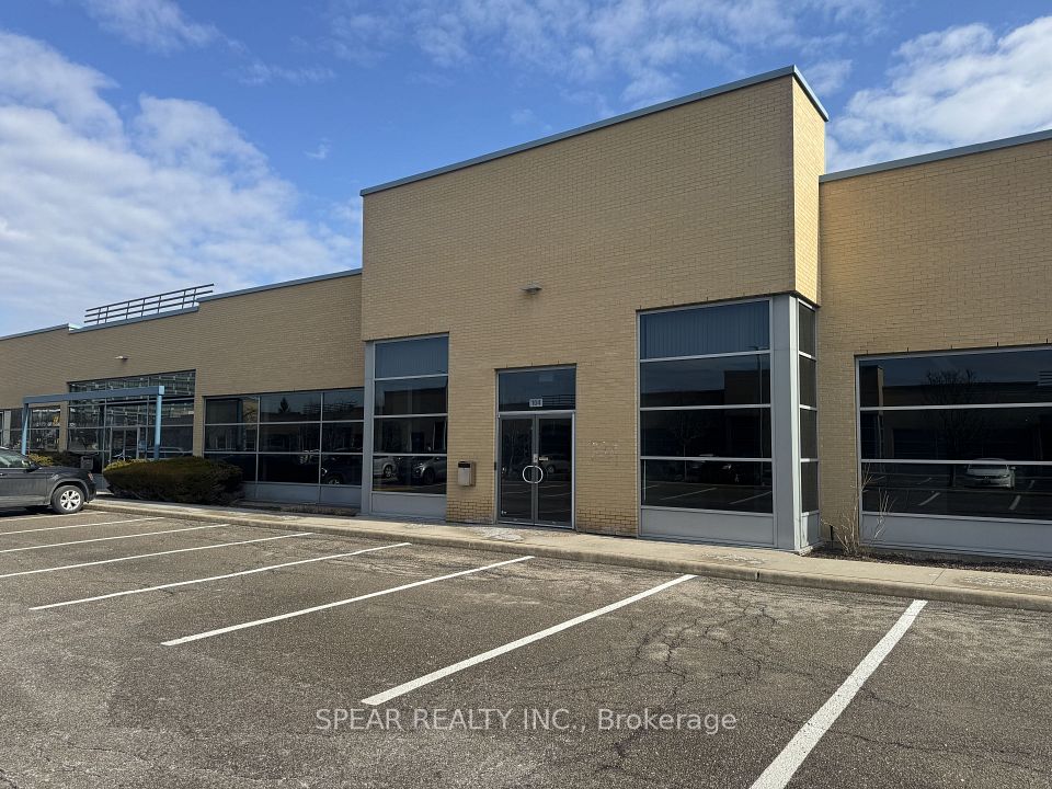 5525 Eglinton Avenue W 104, Toronto W08, ON M9C 5K5