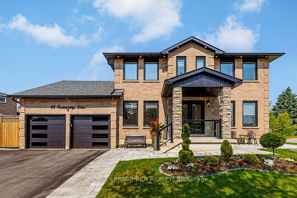 Detached at 44 Fountainbridge Drive, Caledon, ON L7E 1N4, Caledon