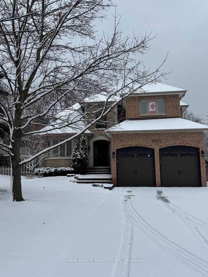 Detached at 2432 Marisa Court, Mississauga, ON L5K 2P5, Mississauga