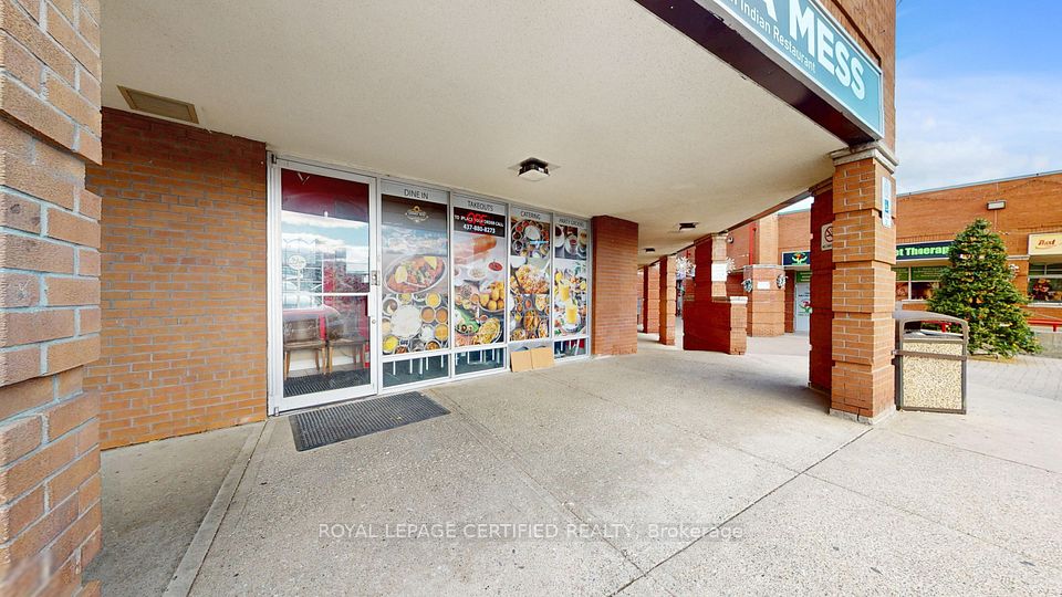 2560 Shepard Avenue 8, Mississauga, ON L5A 4E1