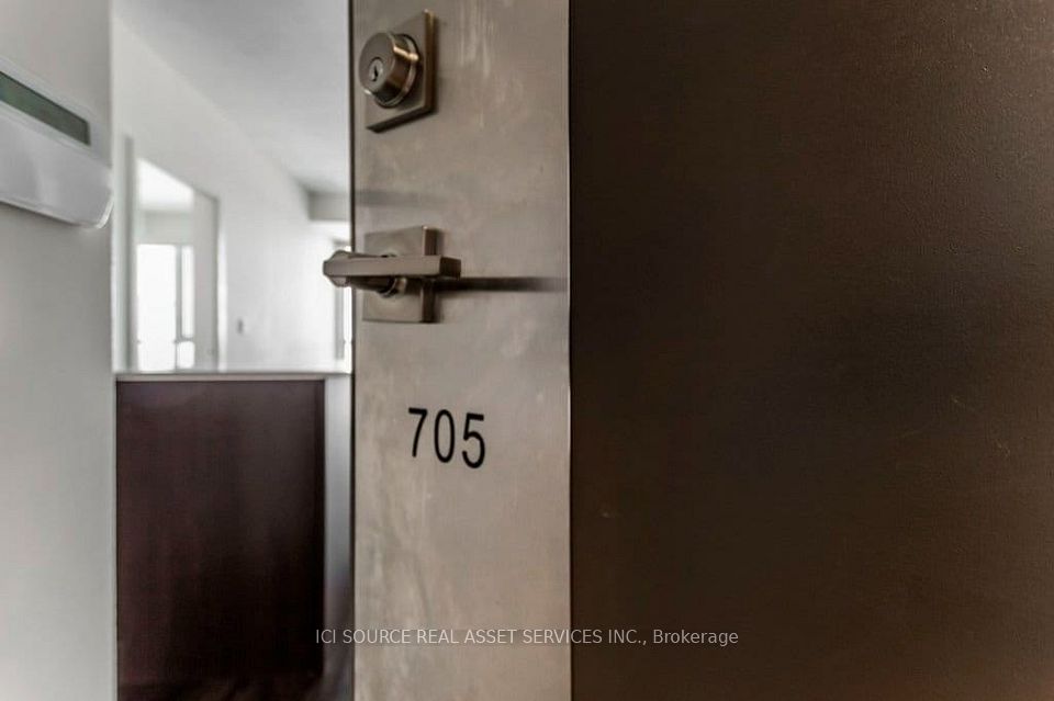 Condo Apartment at 2087 Fairview Street 705, Burlington, ON L7N 2R1, Burlington