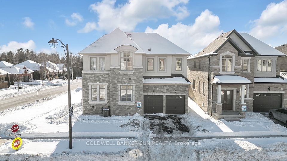 Detached at 2 Ann Mckee Street, Caledon, ON L7A 4M8, Caledon