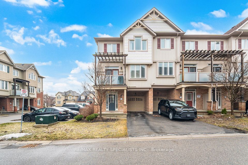 Att/Row/Townhouse at 33 Birchfield Crescent, Caledon, ON L7C 3P5, Caledon