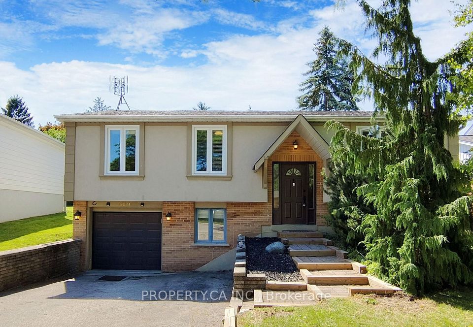 Detached at 2221 Buttonbush Crescent Main, Mississauga, ON L5L 1C4, Mississauga