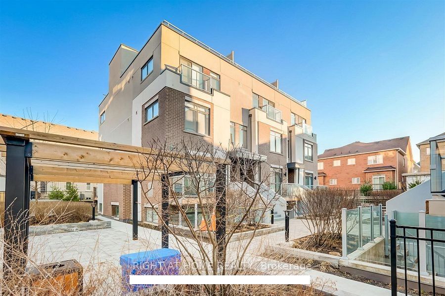 Condo Townhouse at 3062 Sixth Line 121, Oakville, ON L6M 4J9, Oakville