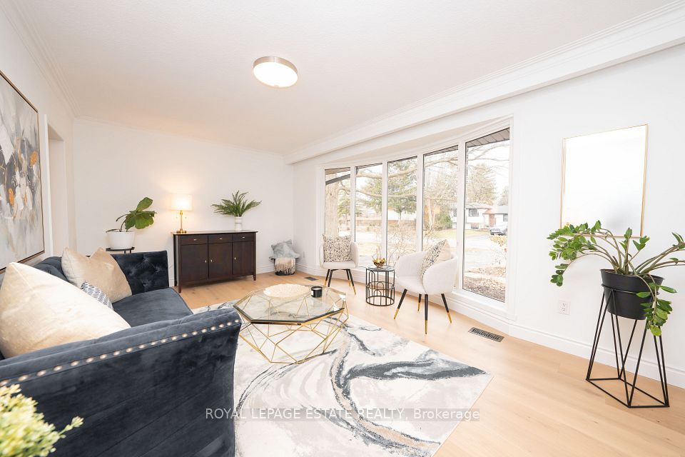 Detached at 474 Sandlewood Road, Oakville, ON L6L 3S4, Oakville