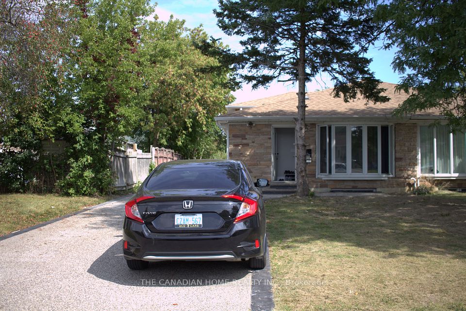 Semi-Detached  at 52 Davenport Crescent, Brampton, ON L6T 3L6, Brampton