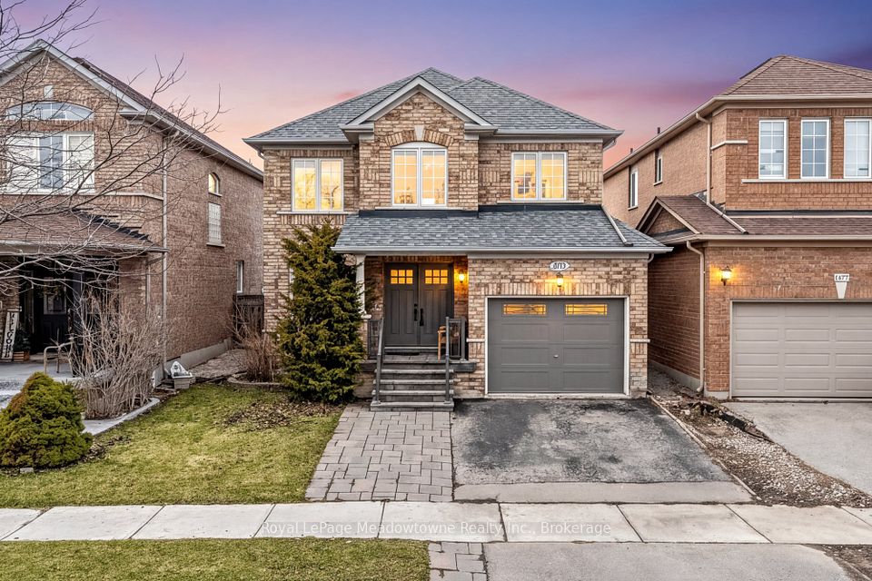Detached at 1075 Sprucedale Lane, Milton, ON L9T 5P3, Milton