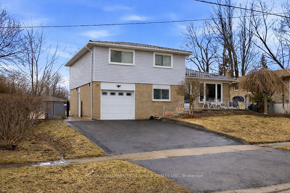 Detached at 7 Dawson Crescent, Halton Hills, ON L7G 1H3, Halton Hills