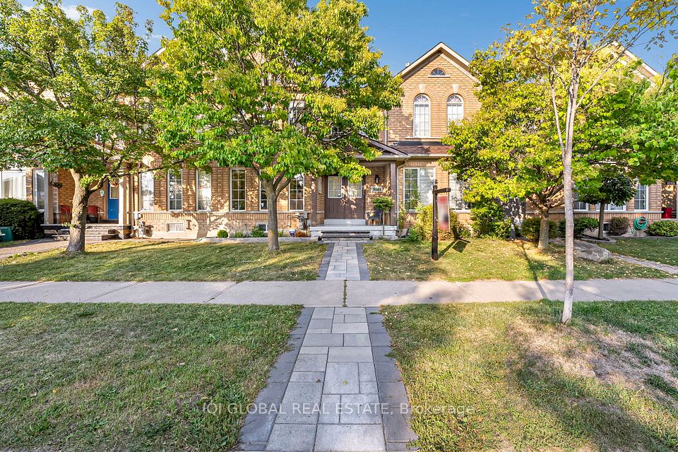 Att/Row/Townhouse at 5861 Rainberry Drive, Mississauga, ON L5M 6S4, Mississauga