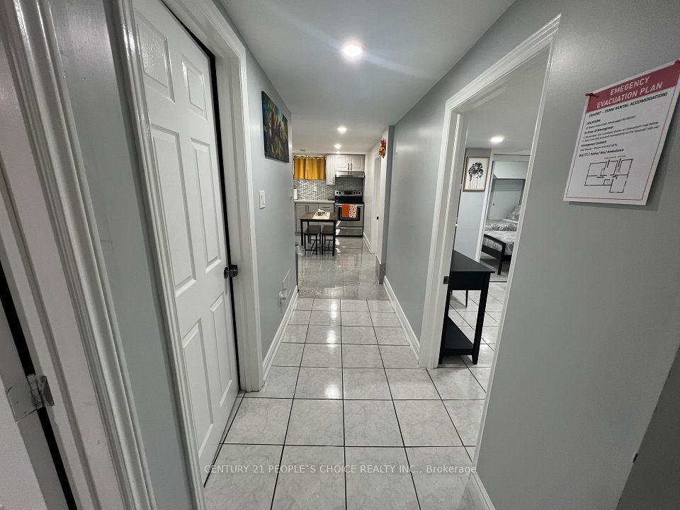 Detached at 11 Queen Street S, Mississauga, ON L5M 1K2, Mississauga