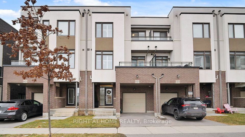 Att/Row/Townhouse at 1423 Clarriage Court, Milton, ON L9E 1J4, Milton