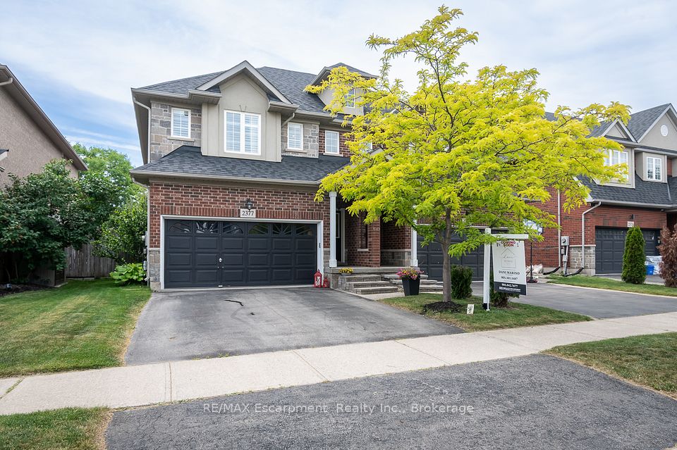 2377 Stone Glen Crescent, Oakville, ON L6M 0C7