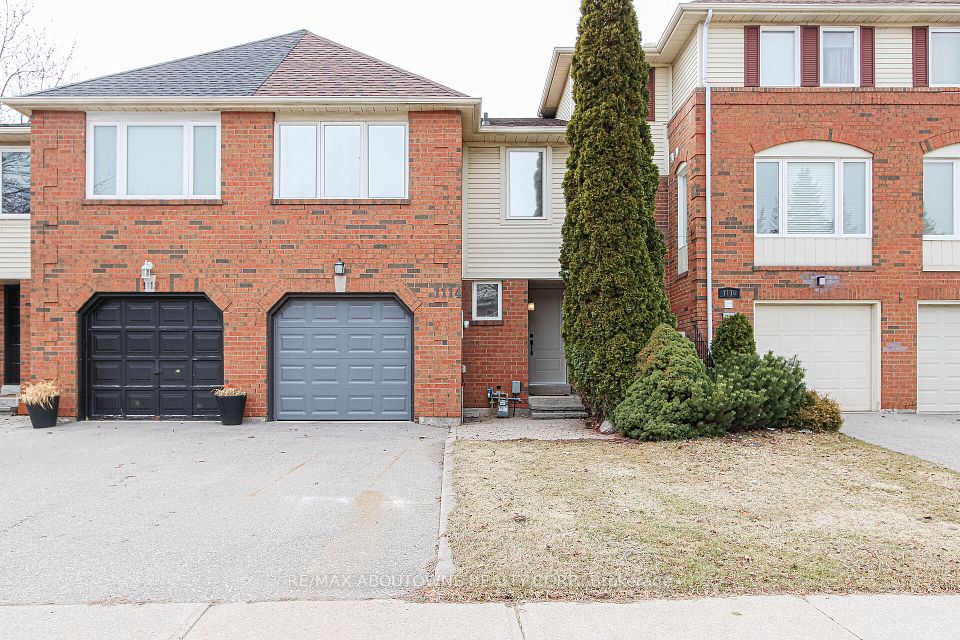 1114 Lindsay Drive, Oakville, ON L6M 3B4