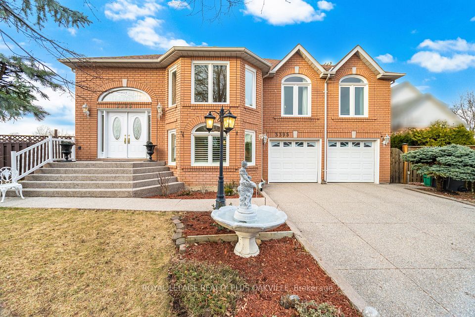 Detached at 3395 Trelawny Circle, Mississauga, ON L5N 6N6, Mississauga