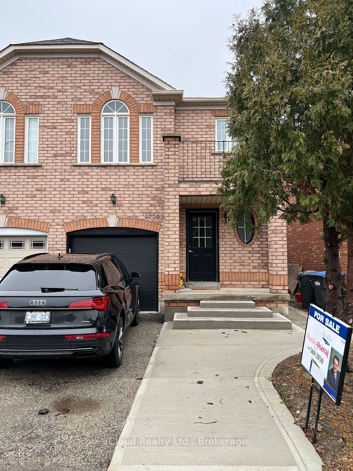 Semi-Detached  at 3956 Manatee Way, Mississauga, ON L5M 6P5, Mississauga