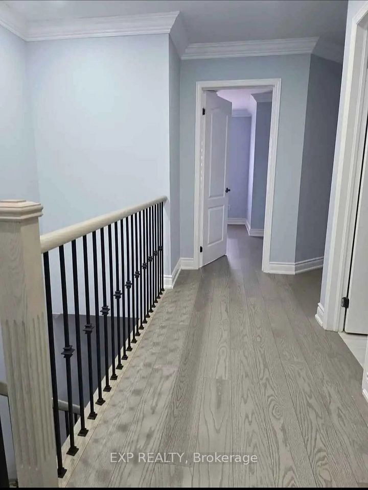 Room at 6399 Spinnaker Circle 25, Mississauga, ON L5W 1Z4, Mississauga