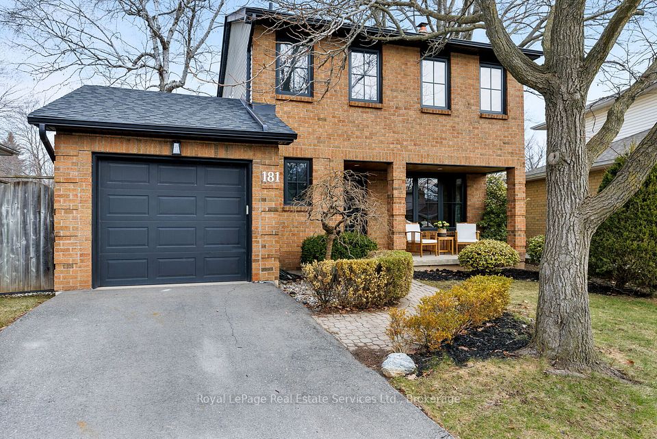 Detached at 181 Chalmers Street, Oakville, ON L6L 5R7, Oakville