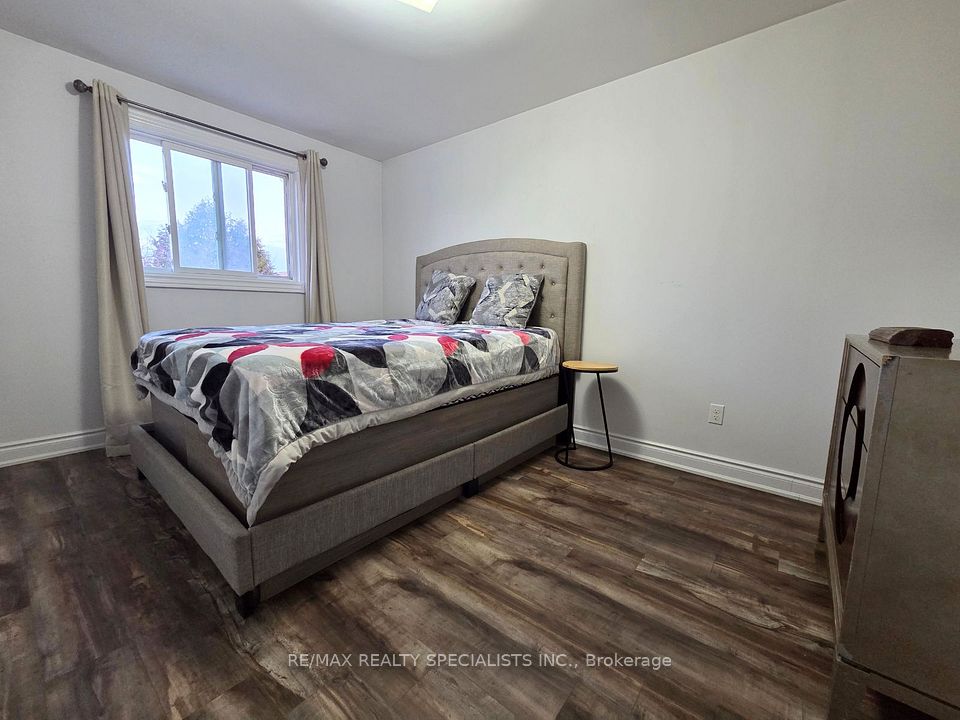 Room at 51 Dumfries Avenue Room B, Brampton, ON L6Z 2Y3, Brampton