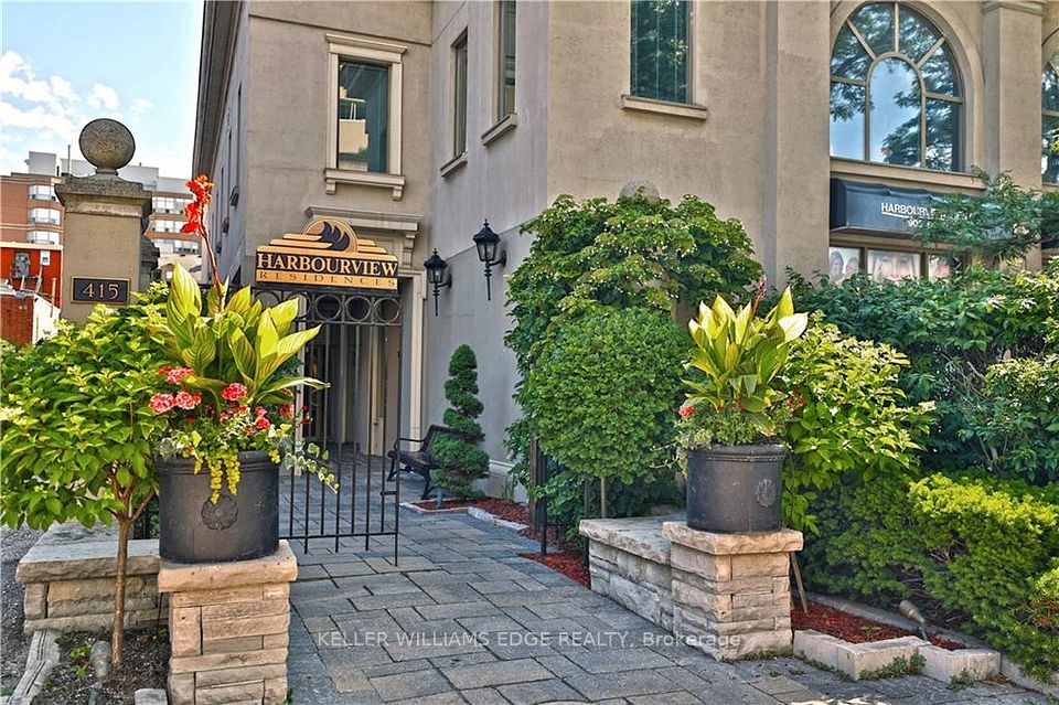 Condo Apartment at 415 Locust Street 306, Burlington, ON L7S 2J2, Burlington