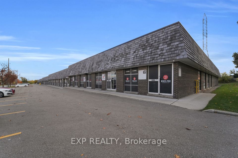 45 Brisbane Road 27, Toronto W05, ON M3J 2K1