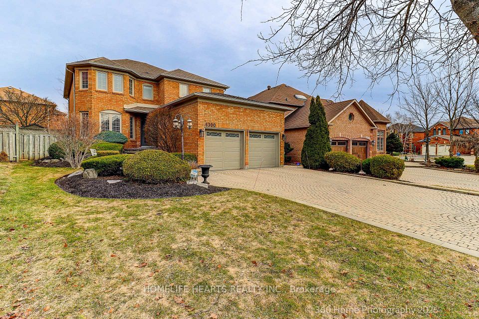 6300 McCracken Drive, Mississauga, ON L5V 1X8 at 6300 McCracken Drive, Mississauga, ON L5V 1X8, Mississauga, ON, L5V 1X8