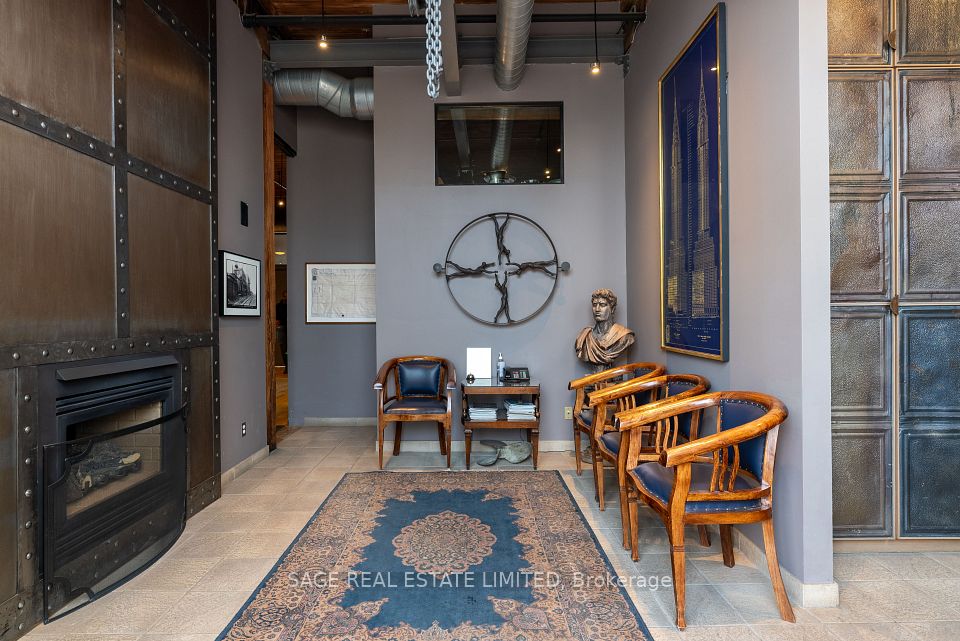 25 Morrow Avenue 100Annex, Toronto W01, ON M6R 2H9