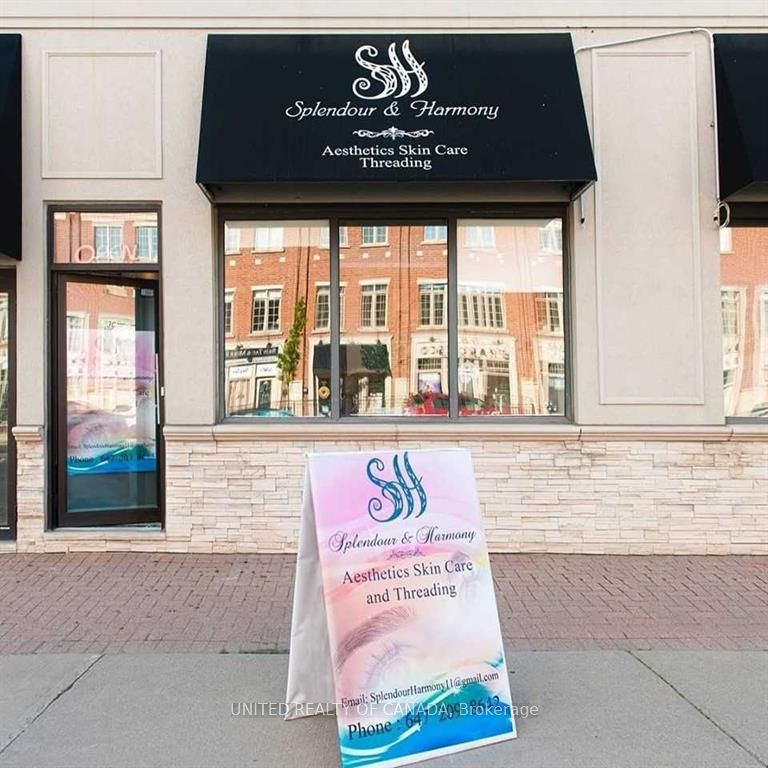 77 Lakeshore Road W 3C, Oakville, ON L6K 1C9