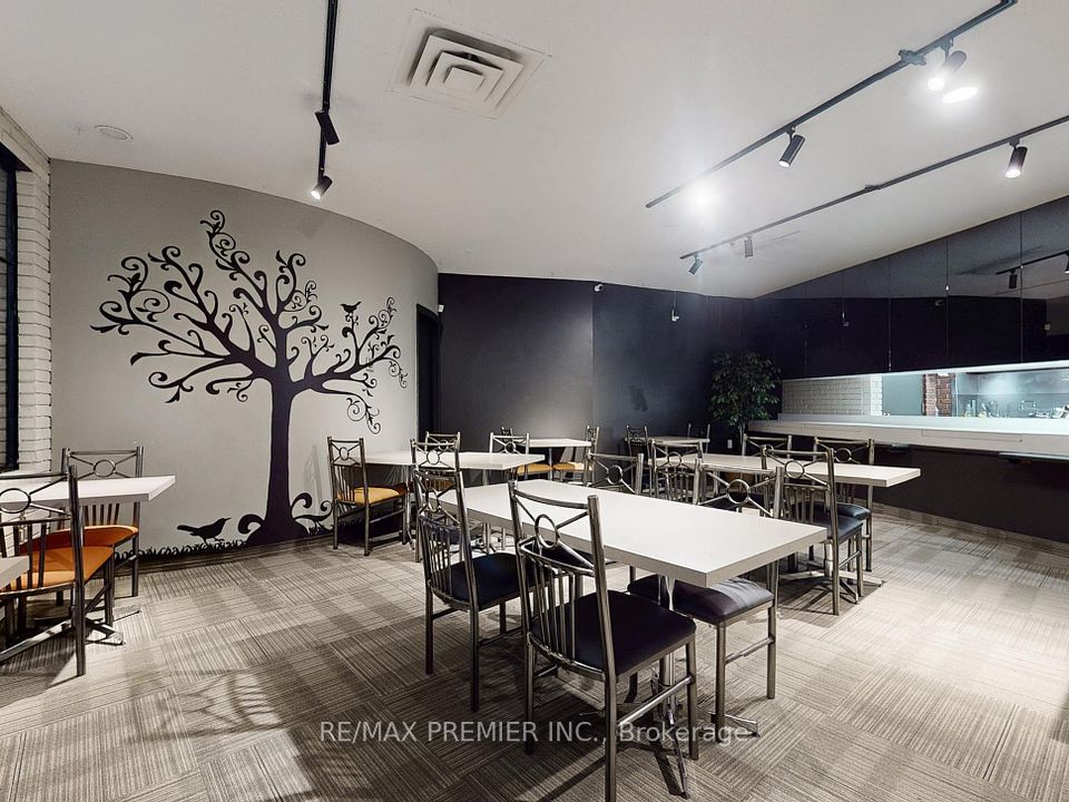 3390 South Service Road 100, 103, Burlington, ON L7N 3J5