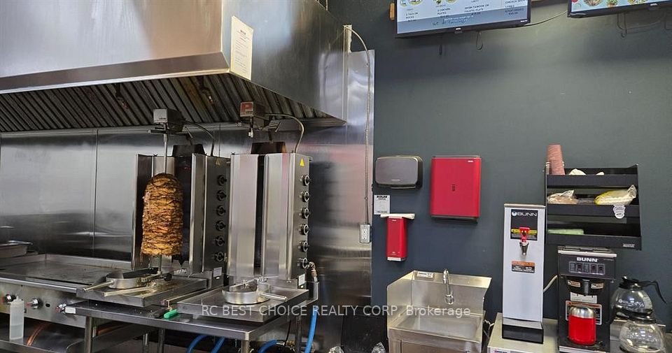 470 Bronte Street S 111, Milton, ON L9T 2J4