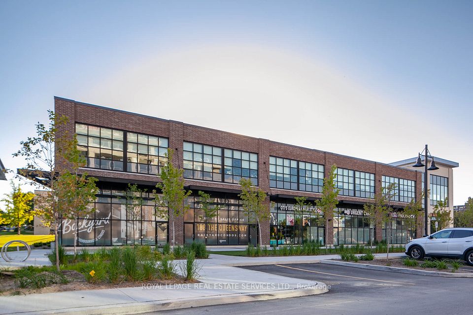 10 Neighbourhood Lane, Toronto W07, ON M8Y 0A4