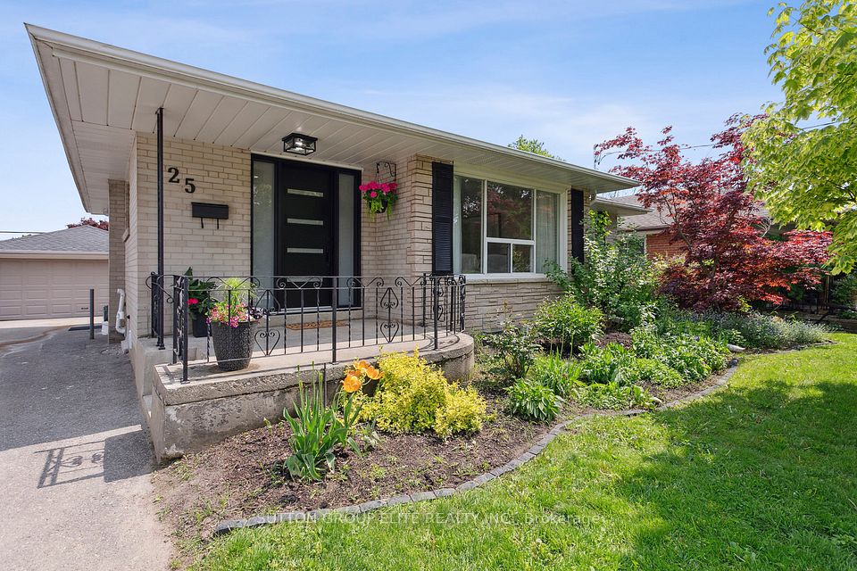 Detached at 25 Gower Road main, Halton Hills, ON L7G 1E6, Halton Hills