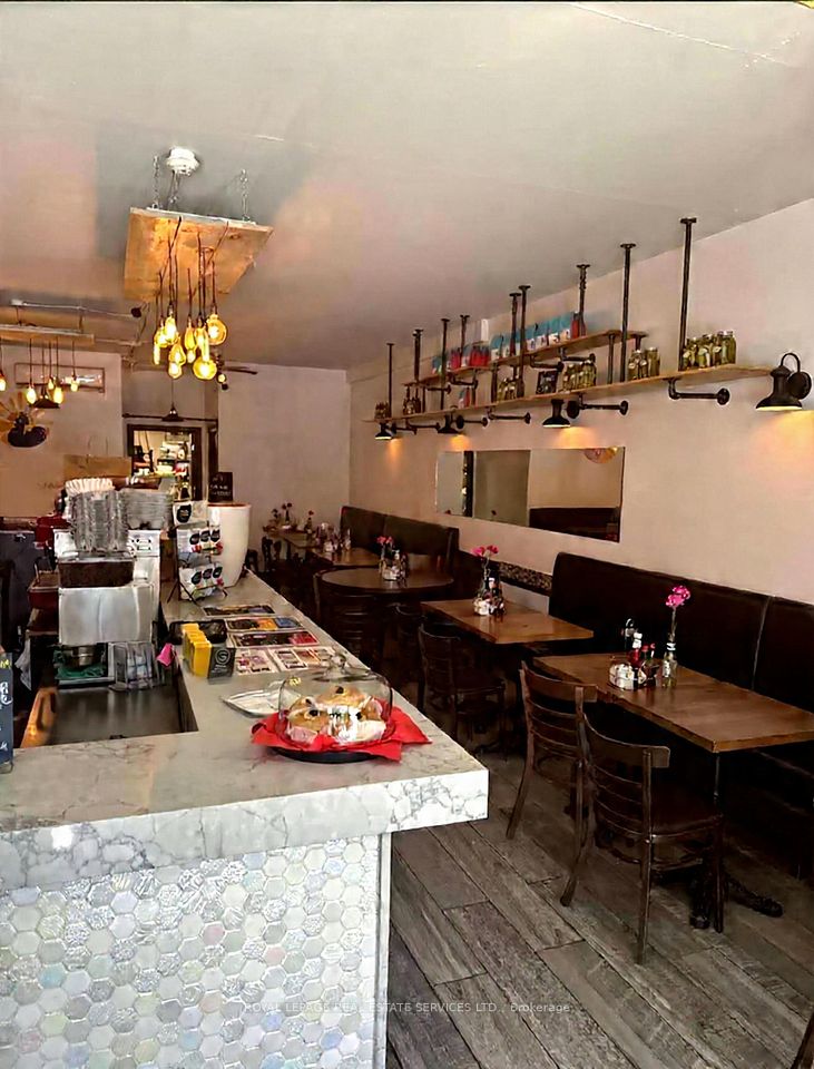 2840 Dundas Street W, Toronto W02, ON M6P 1Y7