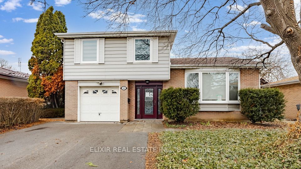 Detached at 43 Bromley Crescent, Brampton, ON L6T 1Z2, Brampton