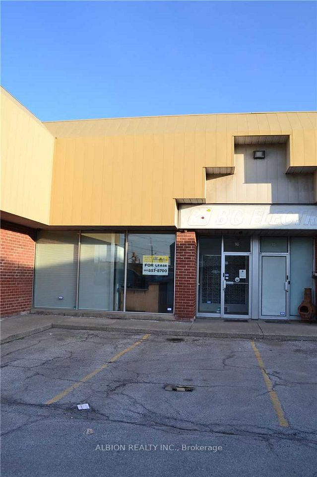 2001 Albion Road 16, Toronto W10, ON M9W 6V6