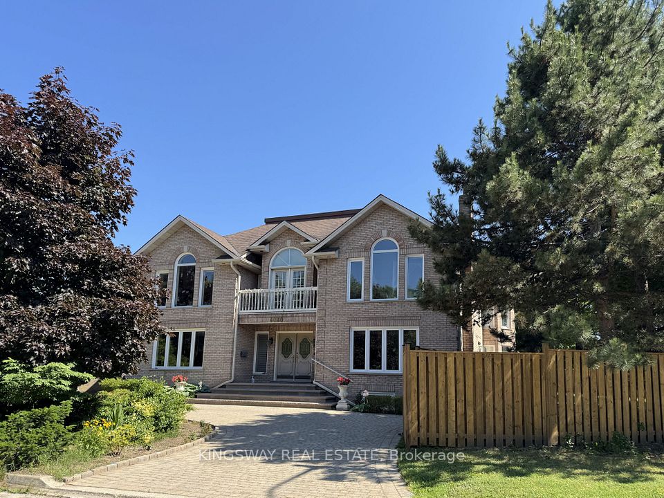 4040 Lookout Court, Mississauga, ON L4W 4E9 at 4040 Lookout Court, Mississauga, ON L4W 4E9, Mississauga, ON, L4W 4E9