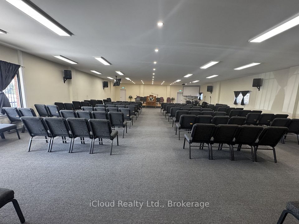 3518 King Street N, Caledon, ON L7C 0R5